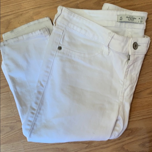 ABERCROMBIE & FITCH•JEANS - Picture 5 of 7